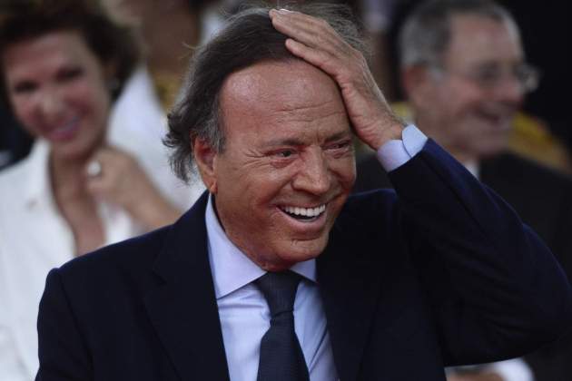 Julio Iglesias Julio Iglesias