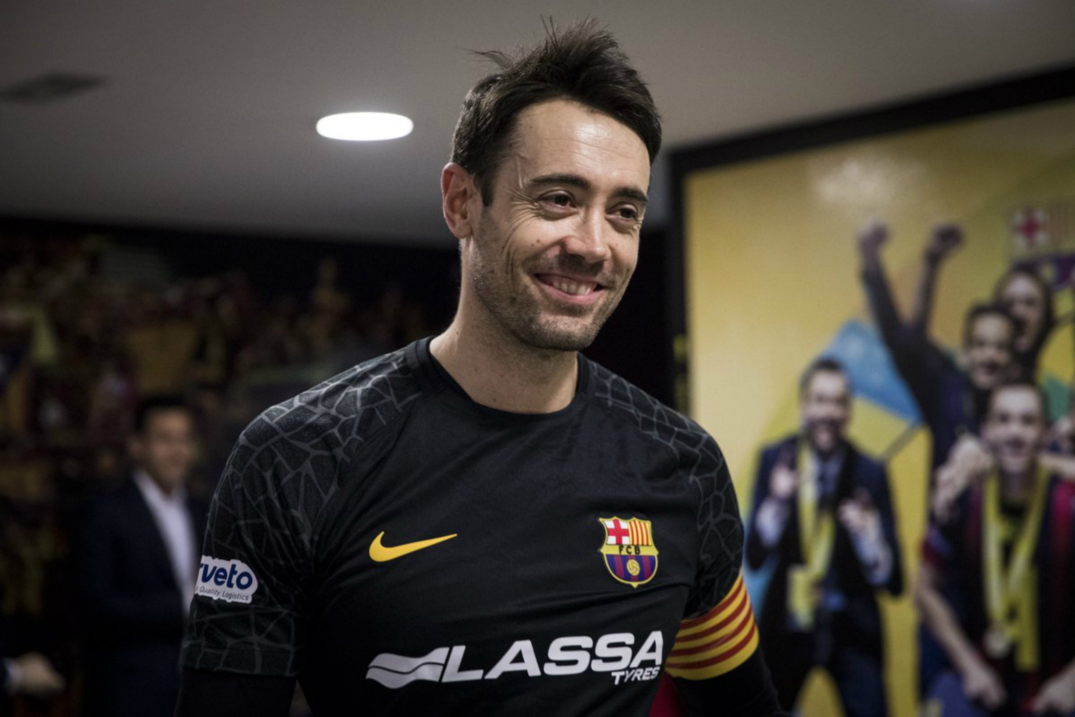 Paco Sedano es retira i el Barça penja la seva samarreta al Palau
