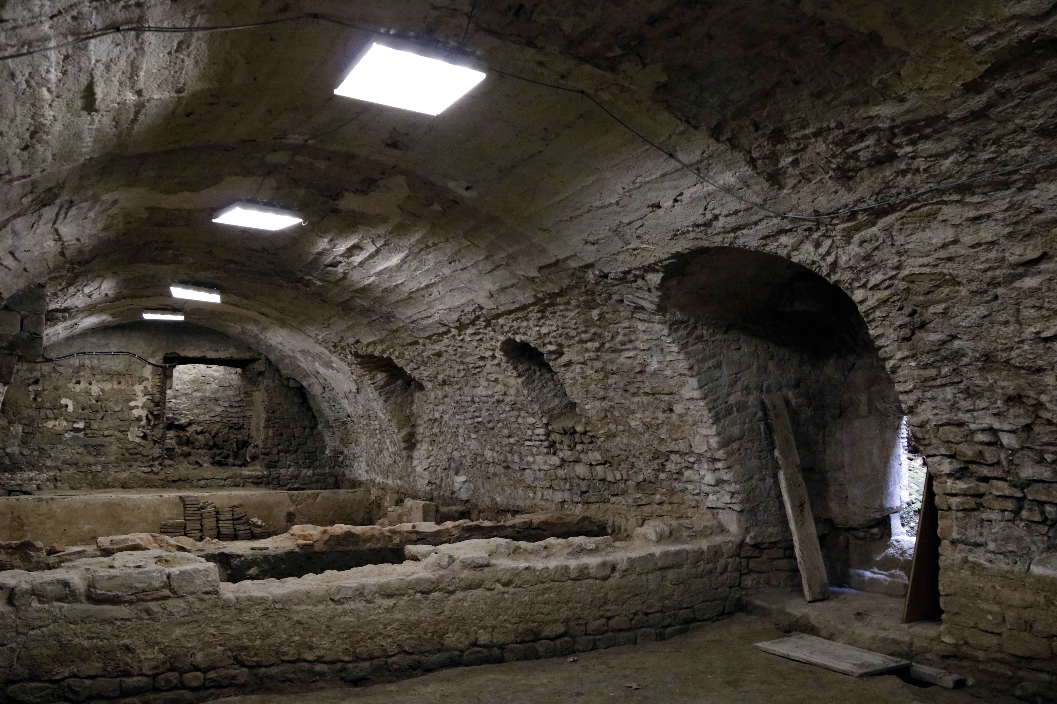 Descobreixen, a la catedral de Vic, una nau romànica de temps de l'abat Oliba