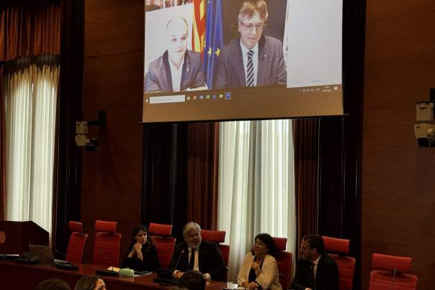 reunió grup parlamentari Junts Parlament foto pedro ruiz reunió grup parlamentari Junts Parlament foto pedro ruiz