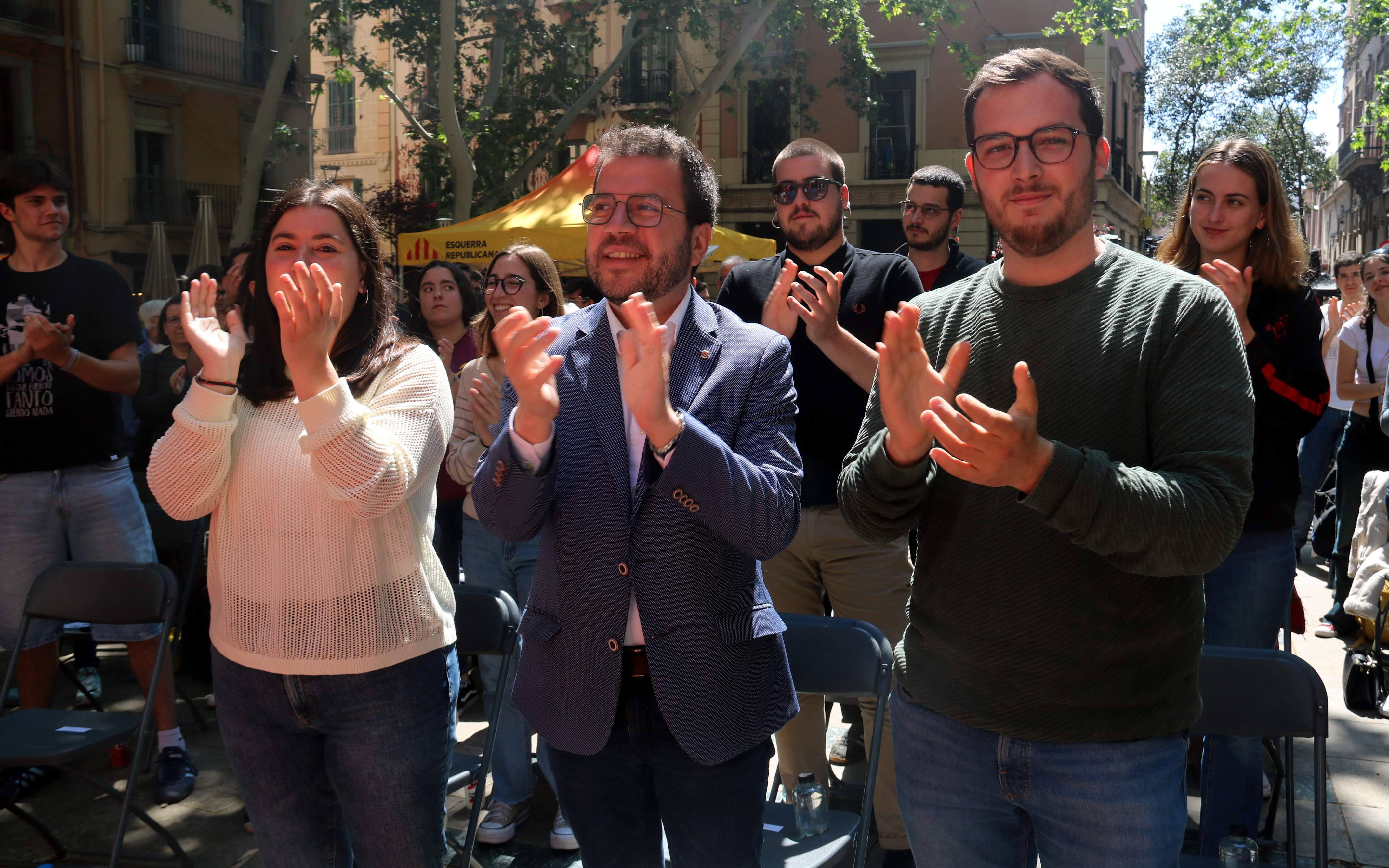 Les joventuts d'ERC reclamen al partit que no investeixin Illa si el PSC no accepta un referèndum