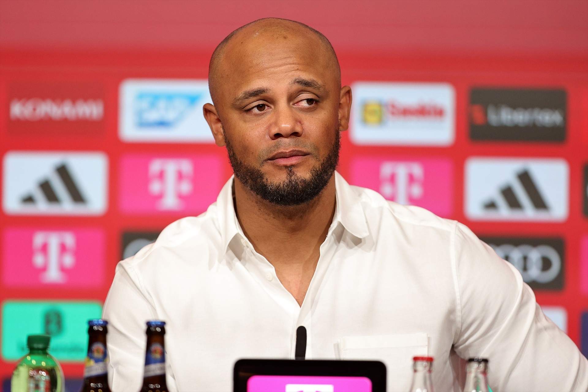 Kompany le dice que recoja las cosas y se vaya, no lo quiere en el Bayern de Múnich