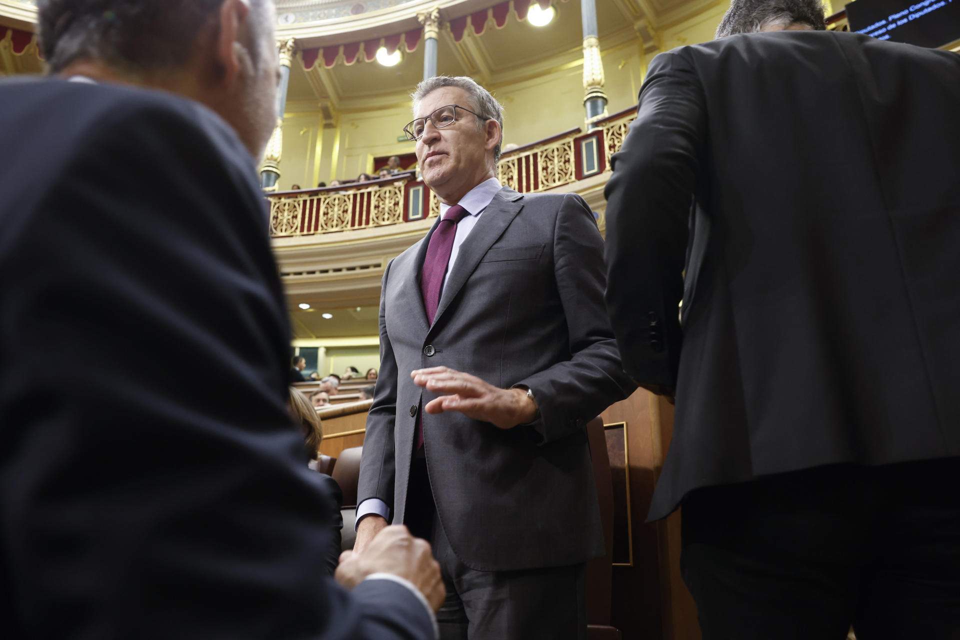 Feijóo acusa Sánchez de “trencar en dos la Fiscalia” amb l’amnistia