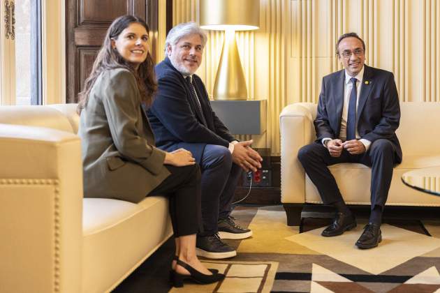 20240619 REUNIONES PARLAMENTO Monica Sales, Albert Batet, Josep Rull / Foto: Montse Giralt 20240619 REUNIONES PARLAMENTO Monica Sales, Albert Batet, Josep Rull / Foto: Montse Giralt