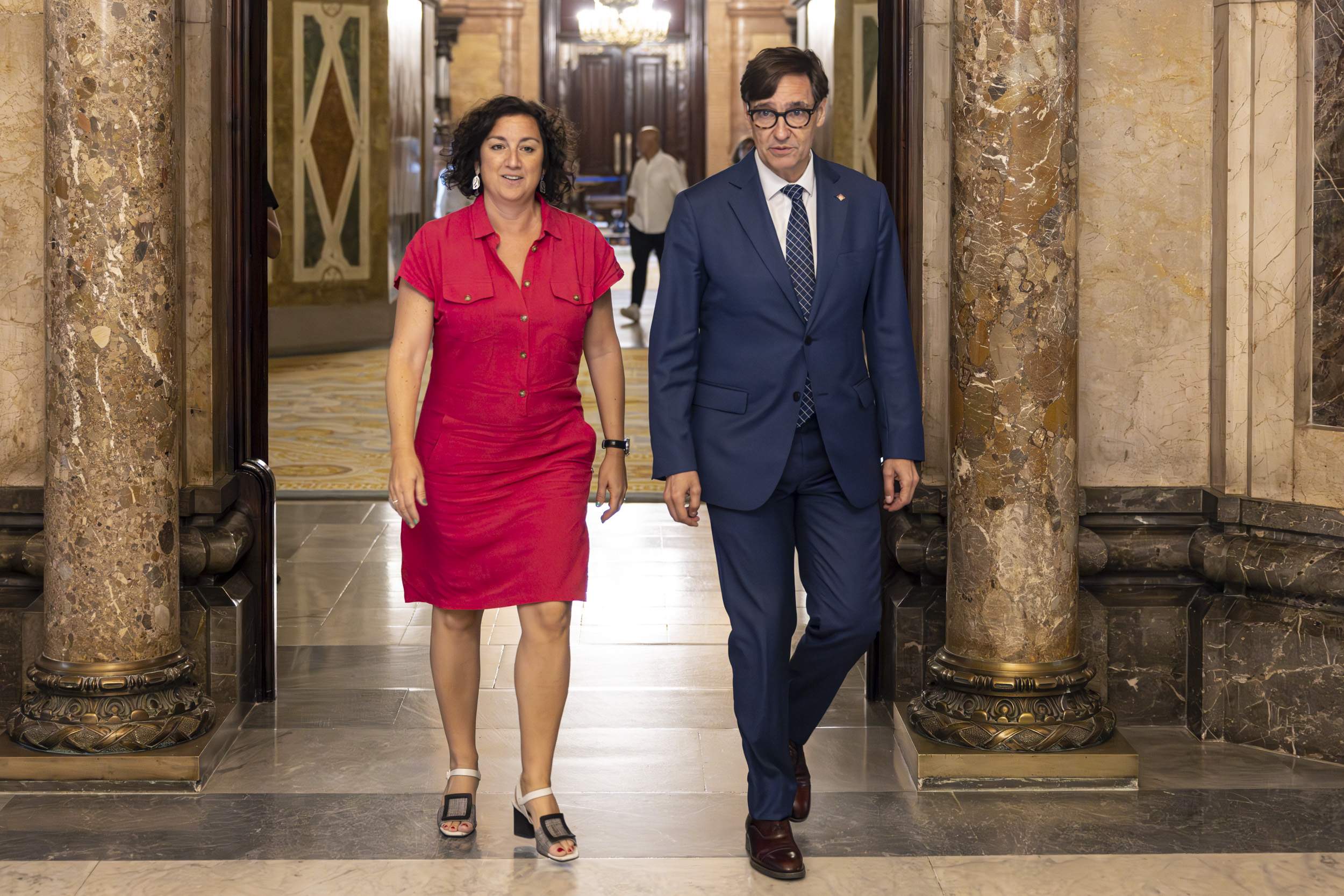 Illa, obert tant a un govern de coalició amb ERC i Comuns com a governar en solitari amb suports externs