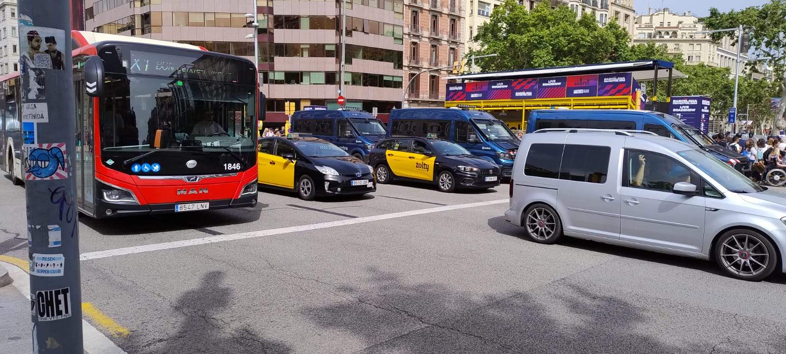 Tráfico fluido en la calle de Aragón. Foto: Jordi Palmer Tráfico fluido en la calle de Aragón. Foto: Jordi Palmer