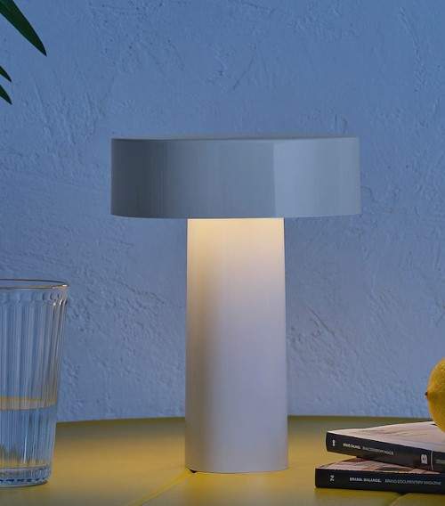 La lámpara más cool para el verano la hemos encontrado en Ikea