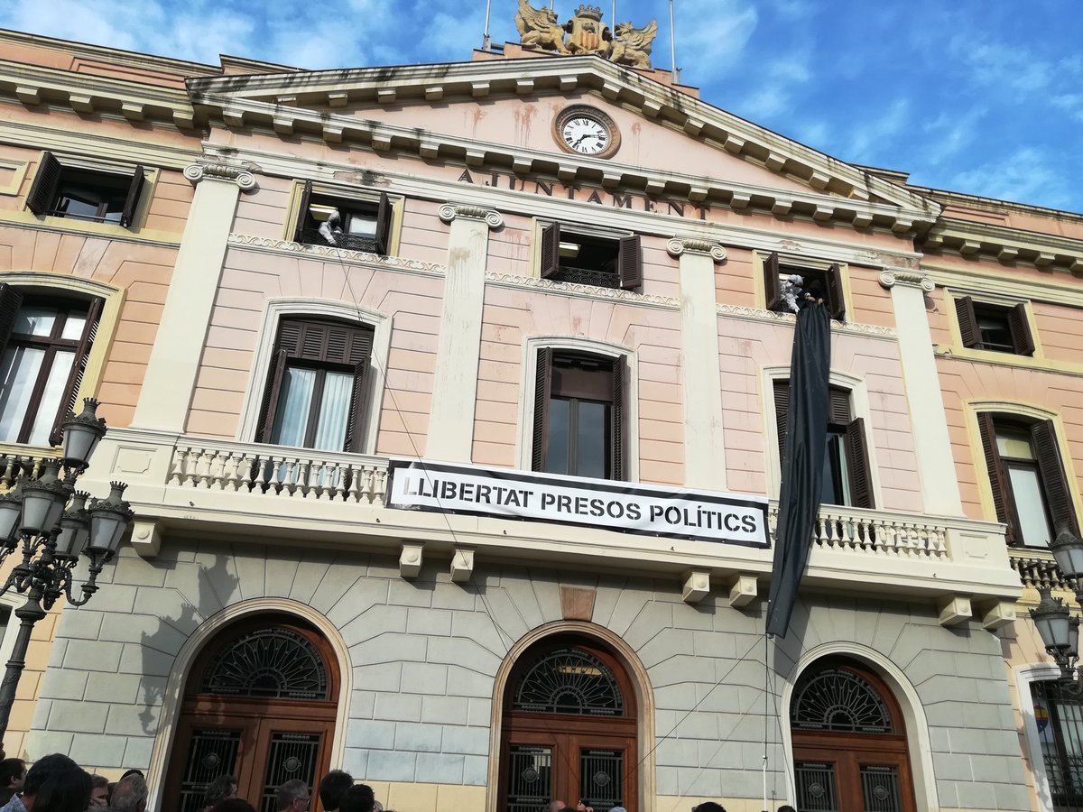 Els CDR volen passar el cap de setmana als ajuntaments