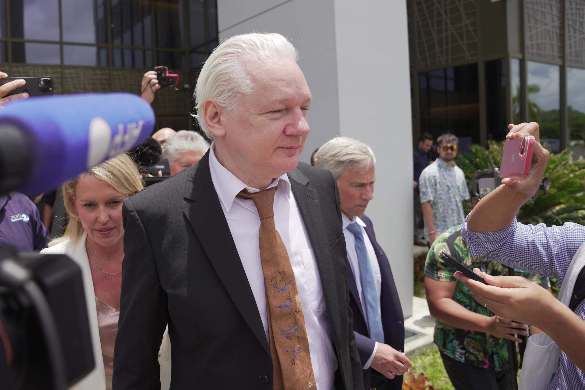 Julian Assange rumbo a Australia: en libertad 14 años después, pone punto final a la pesadilla judicial