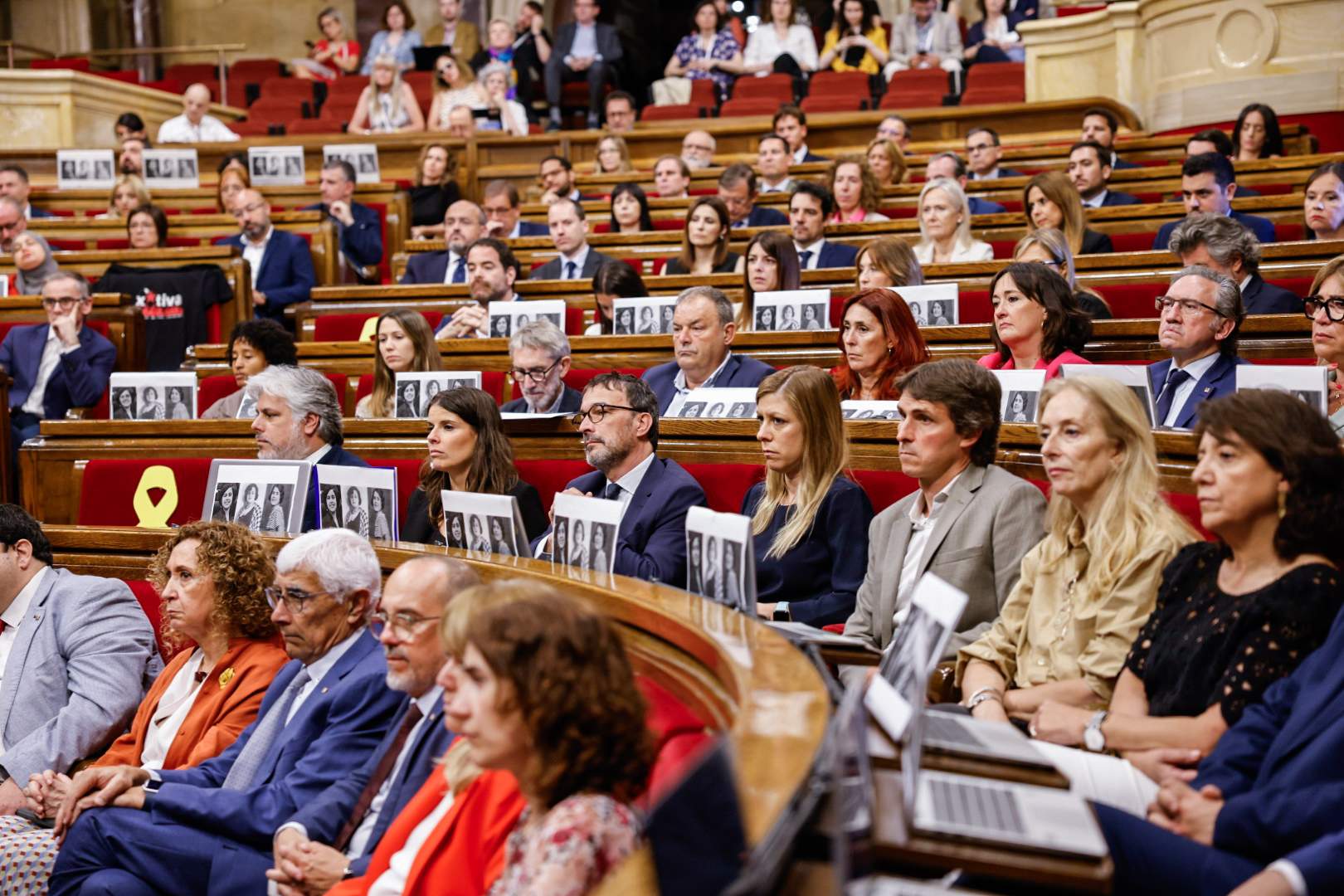 Aurora Picornell y las Roges del Molinar entran en el Parlament de Catalunya