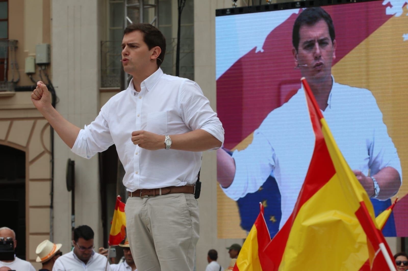 Rivera vol expulsar del Congrés els partits indepes i nacionalistes