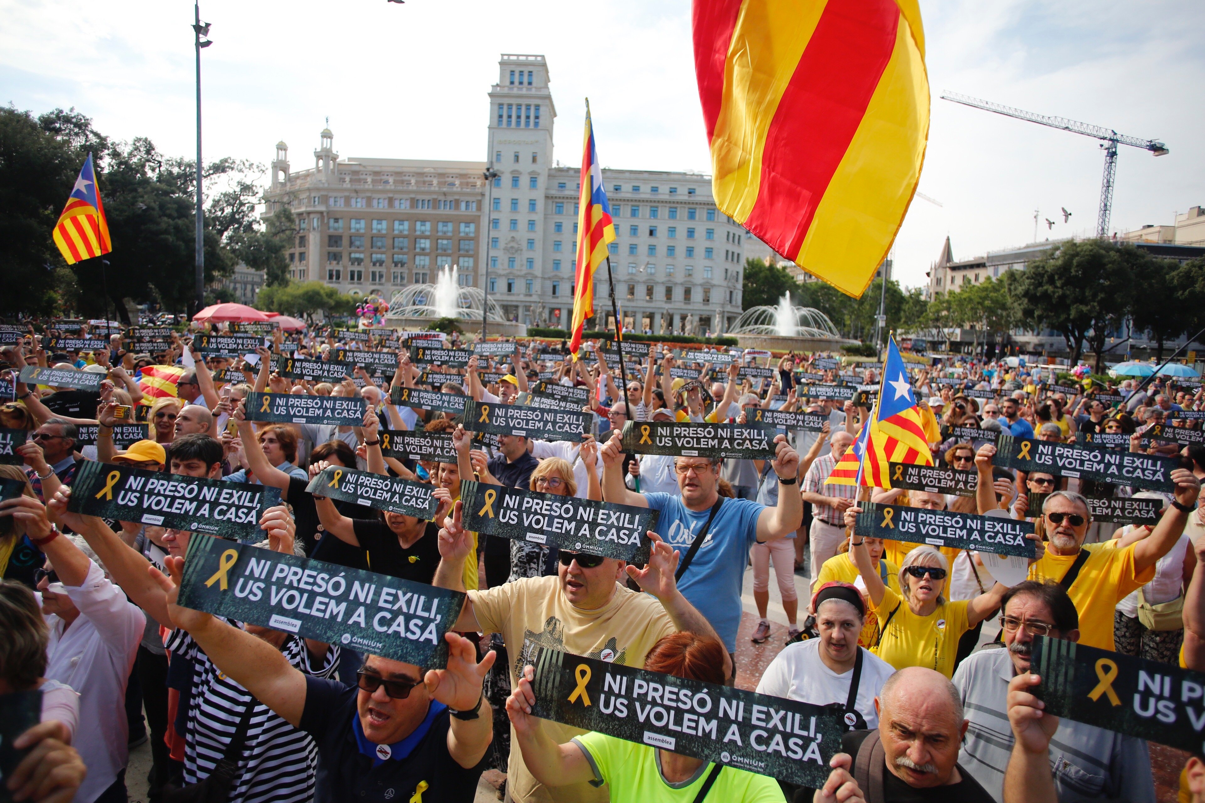 Reivindicacions pels presos i exiliats a tot Catalunya
