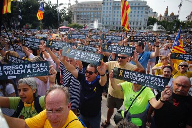 Manifestació Jordis 8 mesos - Sergi Alcazar Manifestació Jordis 8 mesos - Sergi Alcazar
