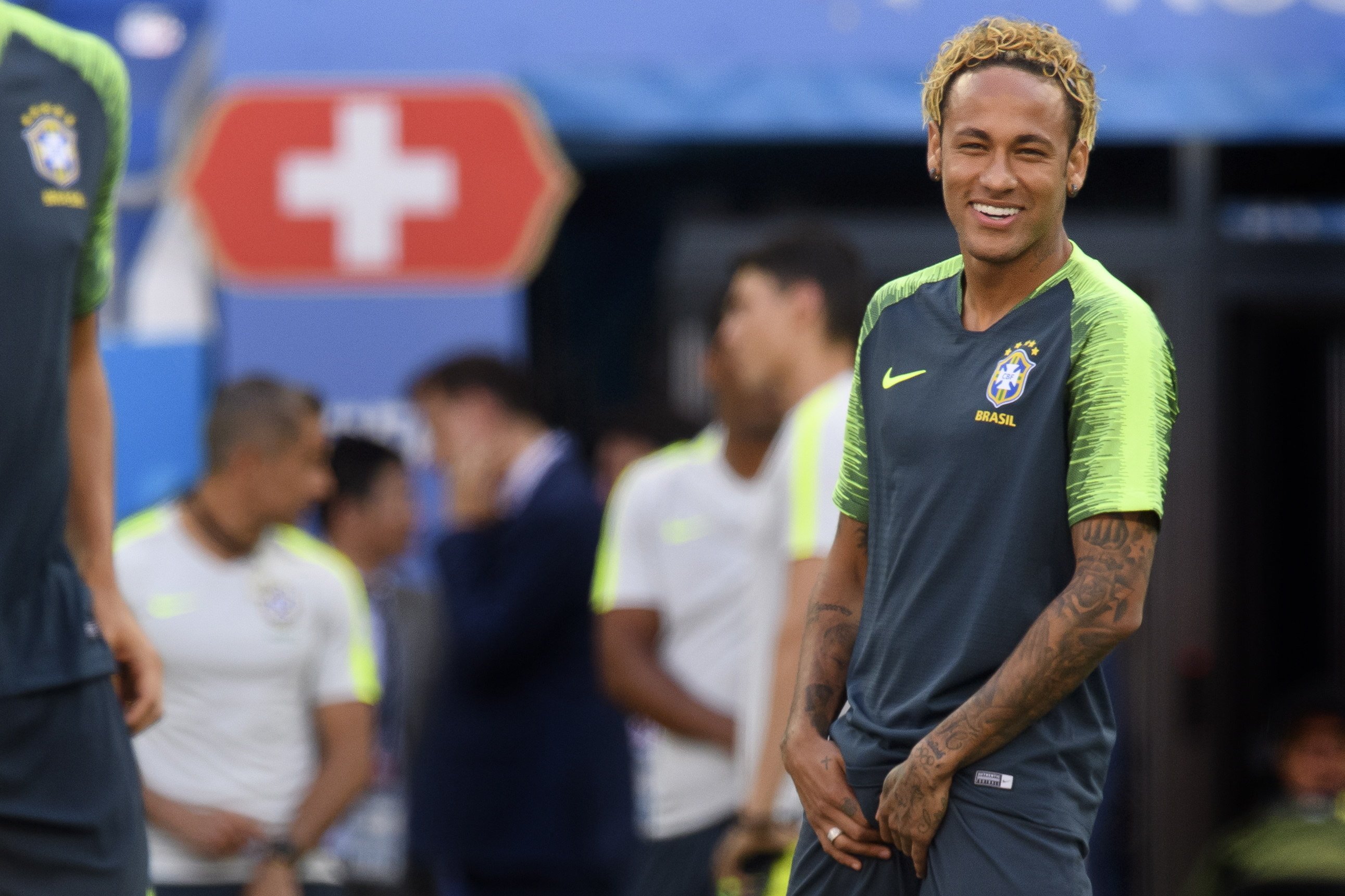 La red ridiculiza el nuevo peinado de Neymar