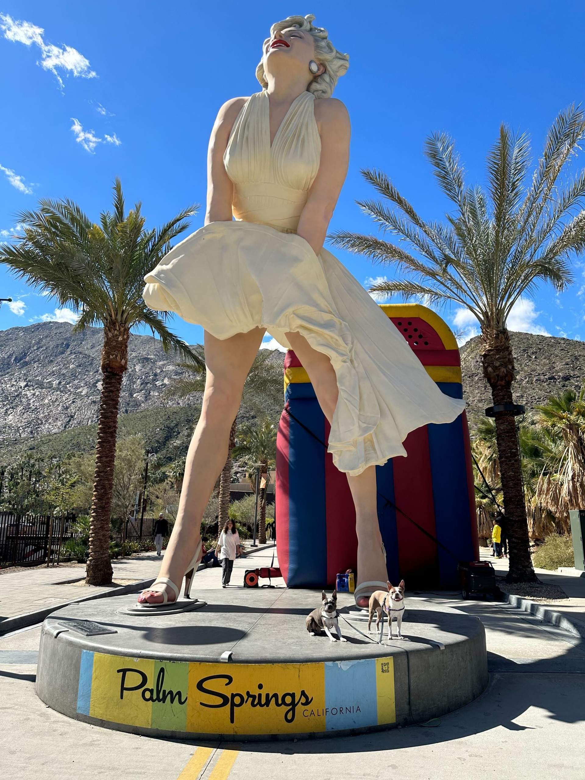 estatua marilyn monroe palm springs