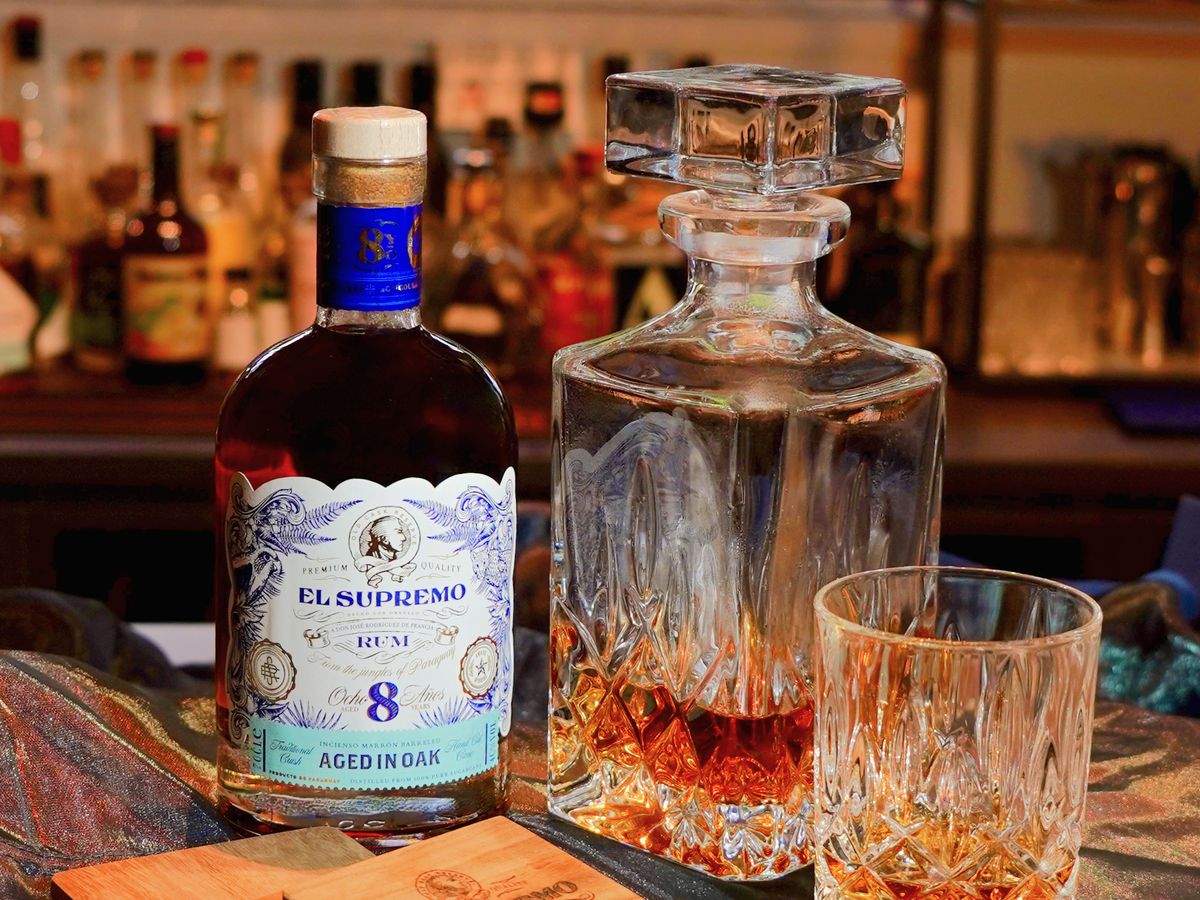 ¿Puede el ron batir a la ginebra y el whisky?