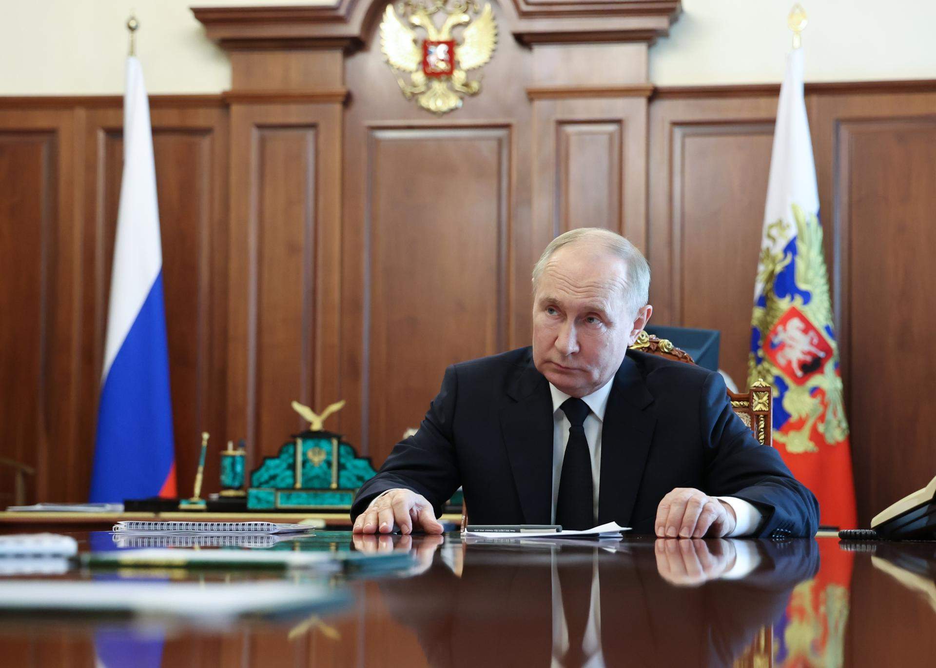 Detenidos en Catalunya varios aliados de Putin que colaban productos químicos en Rusia desde Barcelona