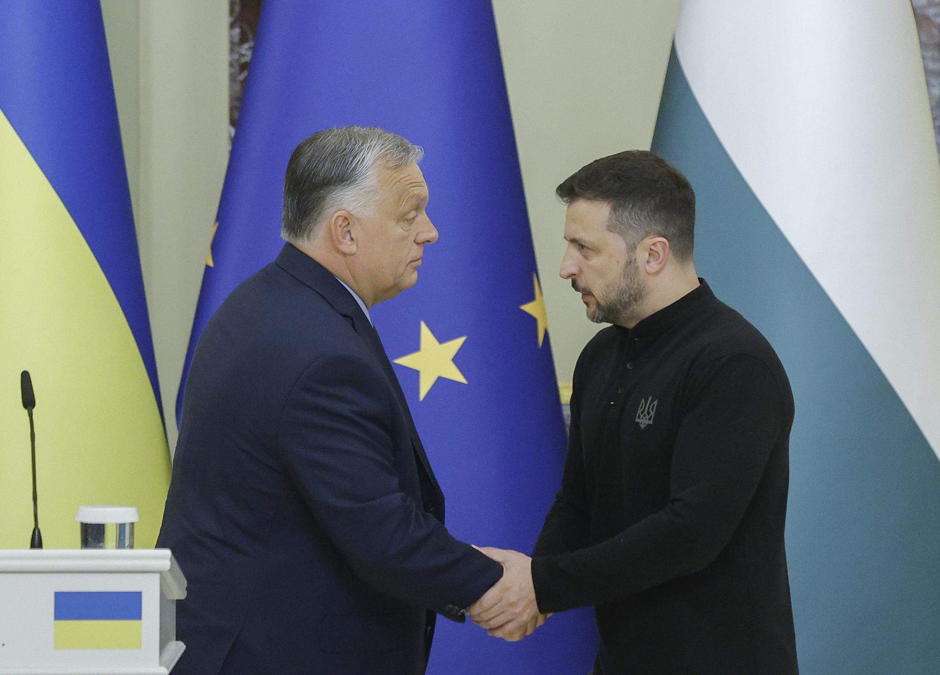 Orbán demana a Zelenski que consideri la possibilitat d'un alto el foc
