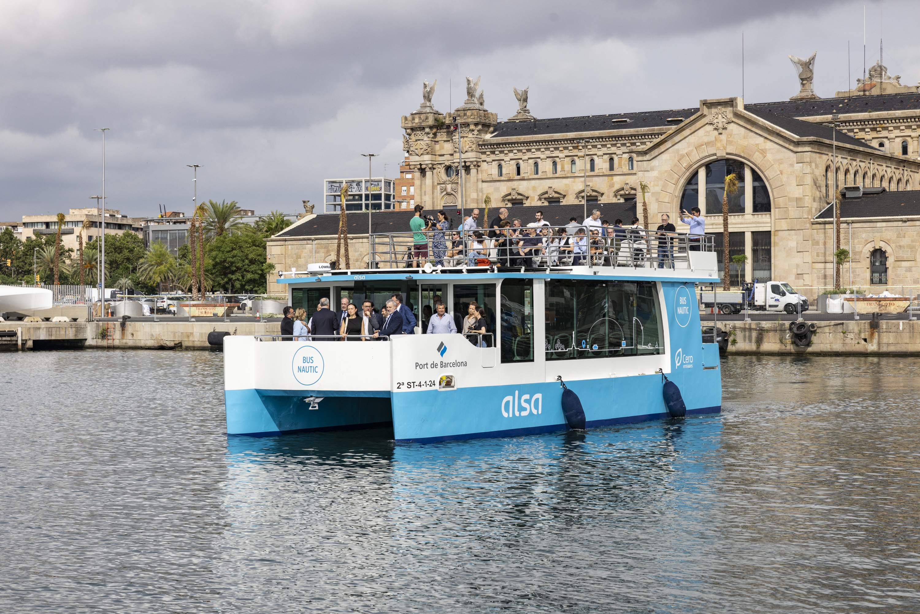Así es el nuevo Bus Nàutic de Barcelona: de Colom al Hotel Vela en catamarán por menos de 2 euros