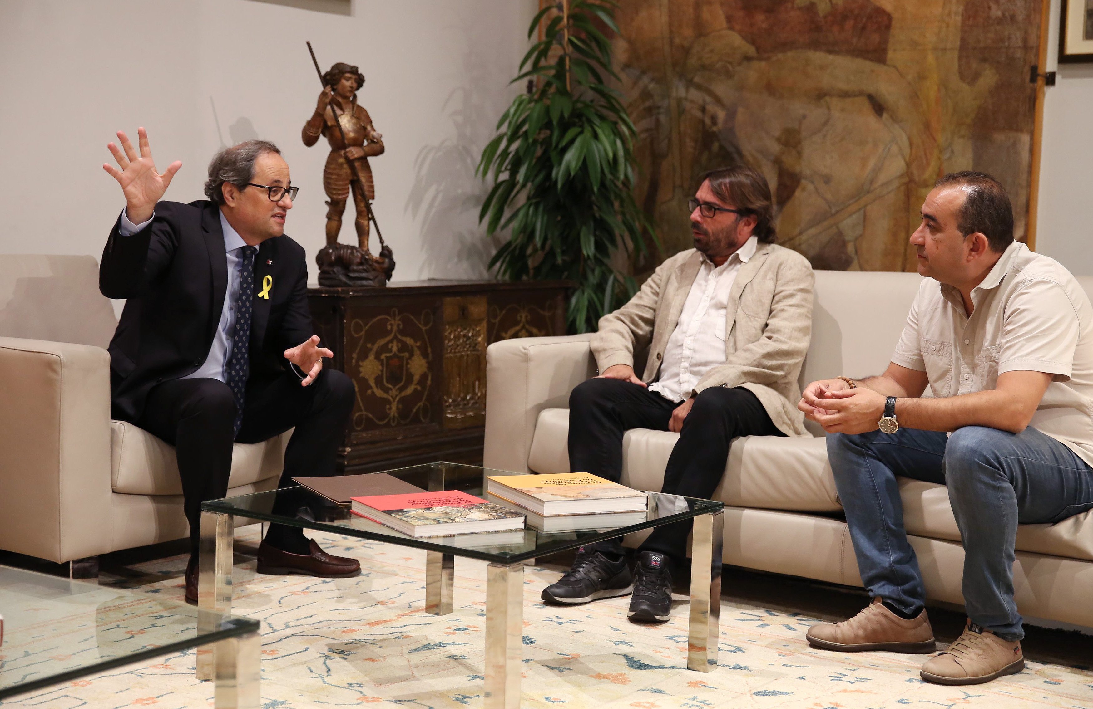 UGT y CCOO comparten con Torra su llamamiento por el retorno los presos