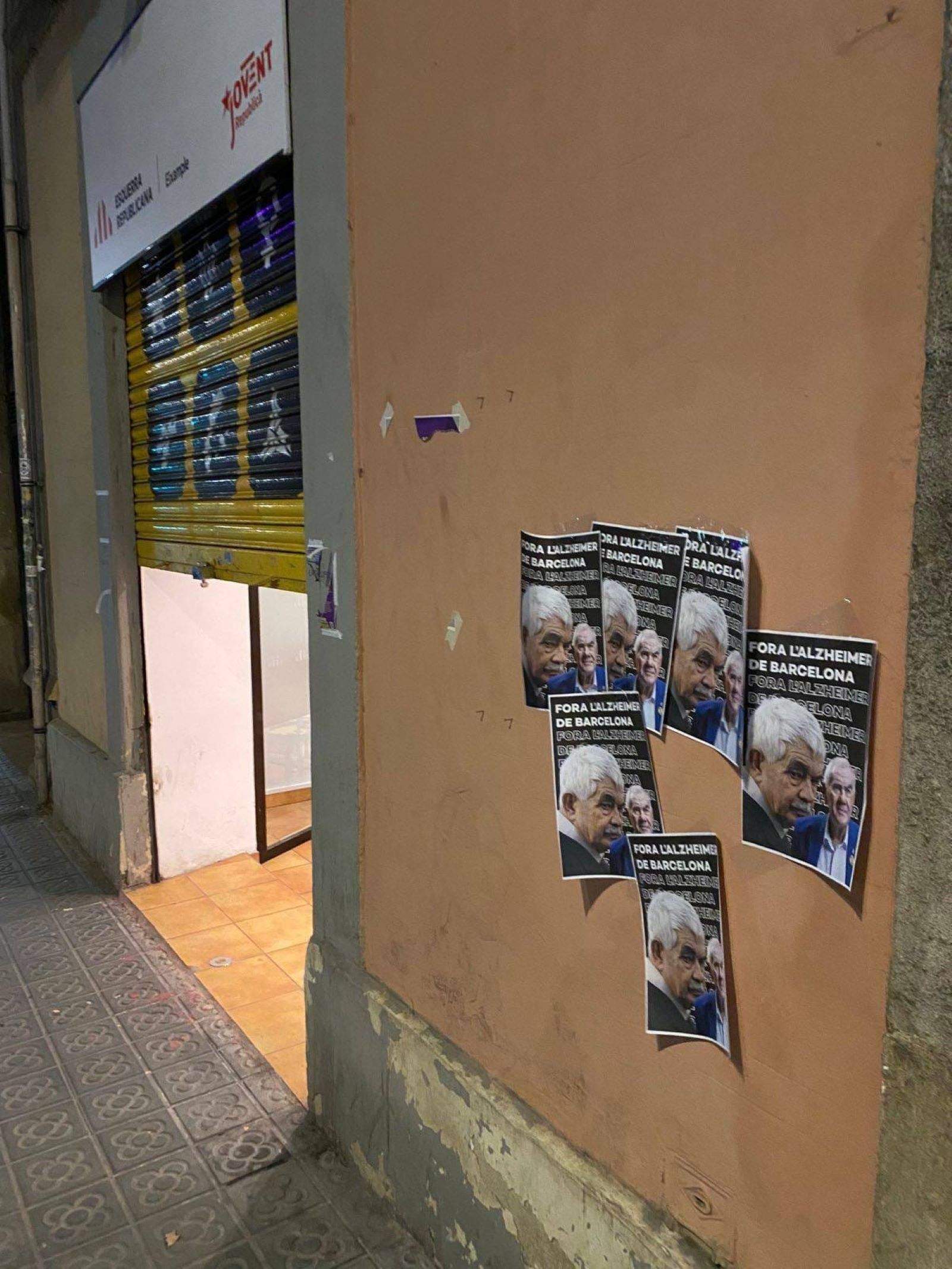 ERC nega haver pagat als joves que van enganxar els cartells dels Maragall i l'Alzheimer