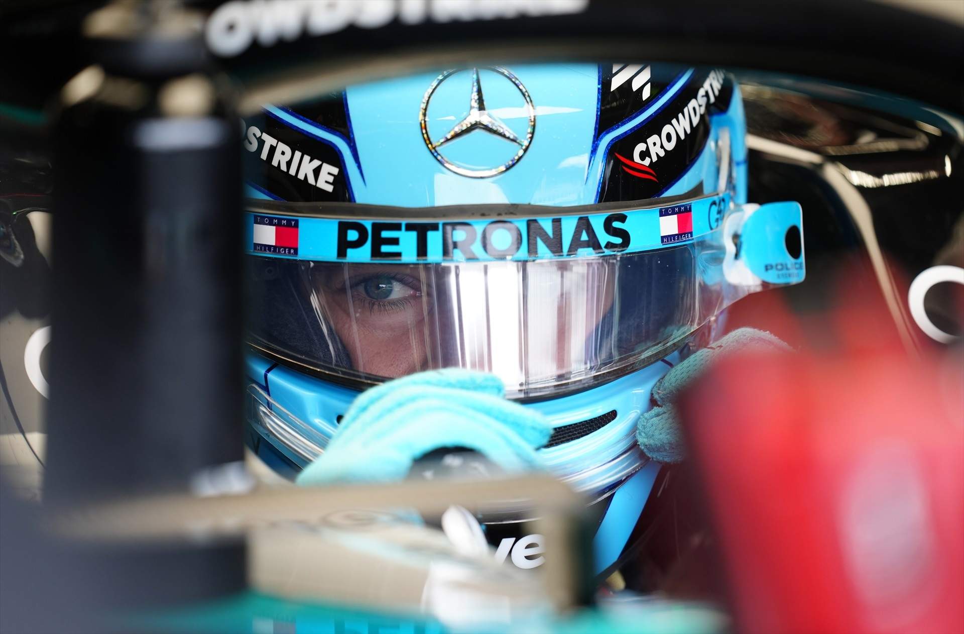 Russell lidera el triplete británico en Silverstone