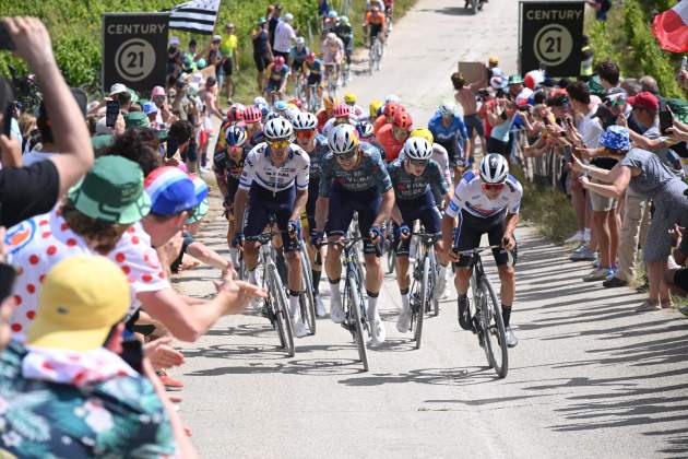 Atac Evenepoel sterrato Tour EFE Atac Evenepoel sterrato Tour EFE