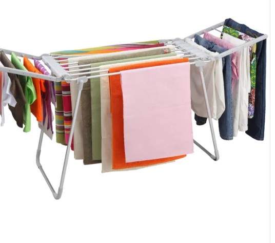 Leroy Merlin tiene un tendedero que seca la ropa al instante