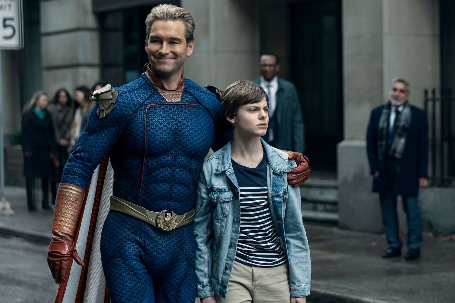 5 motius per veure 'The Boys', la sèrie que es pixa a la cara dels superherois