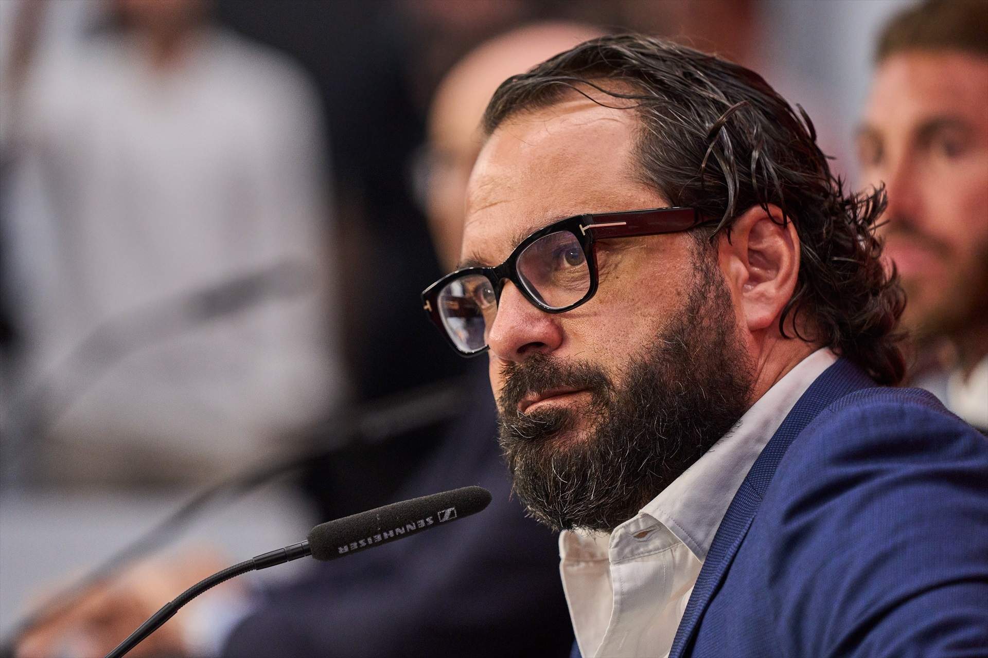 Víctor Orta no llega a 10 millones, el Sevilla se planta en 5