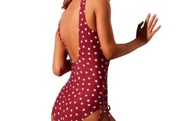 Bañador de mujer reductor con estampado de lunares Ysabel Mora Bañador de mujer reductor con estampado de lunares Ysabel Mora