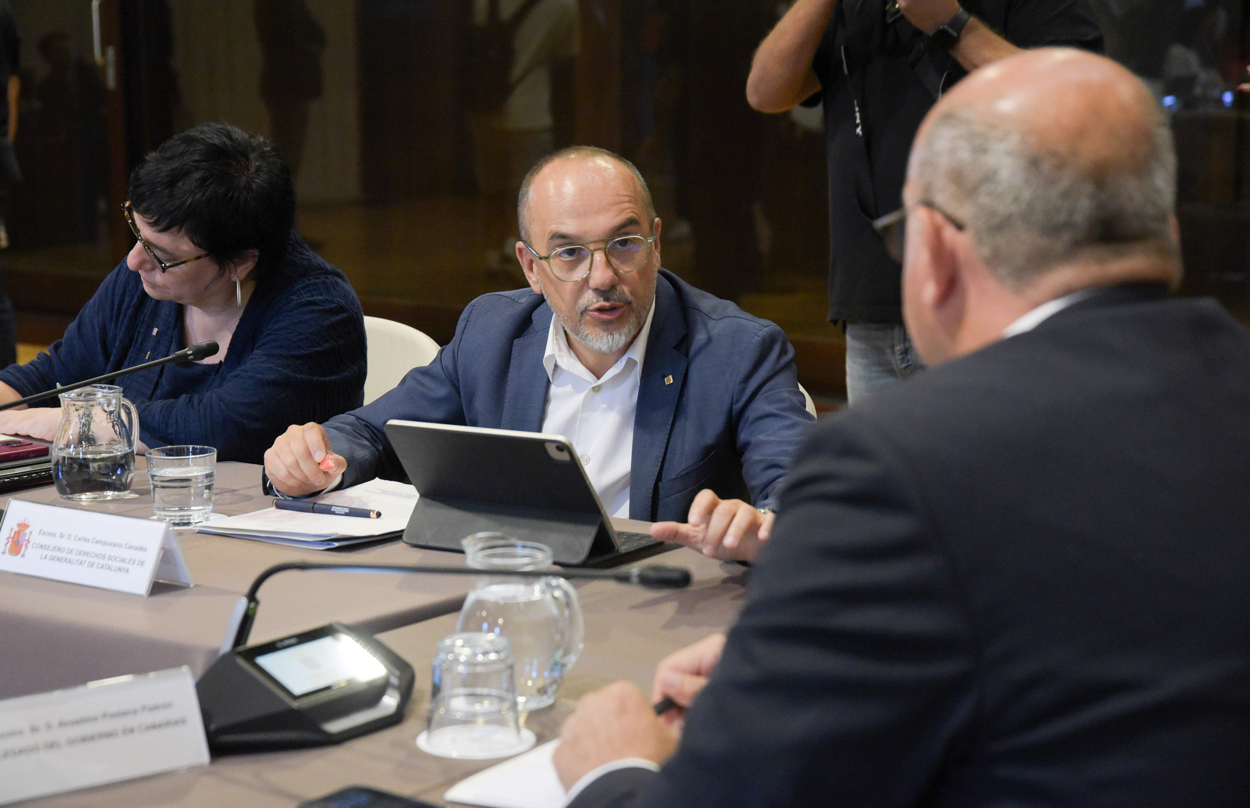 PSOE i PP segellen el repartiment de menors migrants, amb abstenció de Catalunya