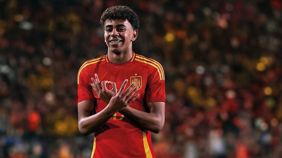 Es un prodigio como Lamine Yamal, 16 años y 10 goles en un solo partido; cuesta 400.000 euros