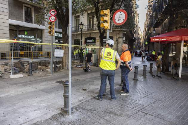 20240711 TROBALLES ARQUEOLOGIQUES RAMBLA AMB ESCUDELLERS / FOTO: MONTSE GIRALT 20240711 TROBALLES ARQUEOLOGIQUES RAMBLA AMB ESCUDELLERS / FOTO: MONTSE GIRALT