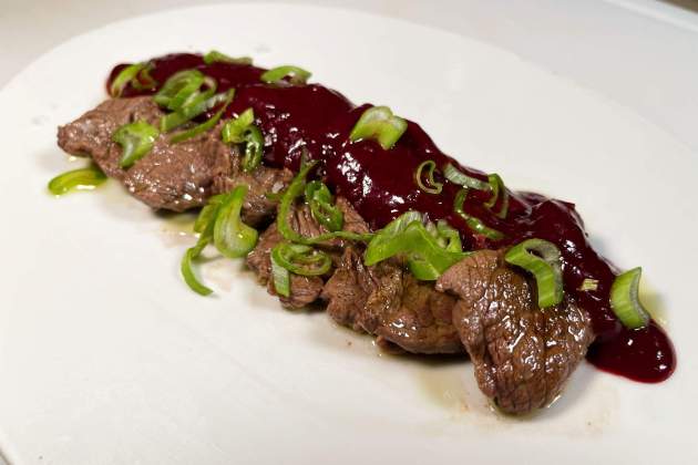 Filete|Hilillo con salsa de cerezas