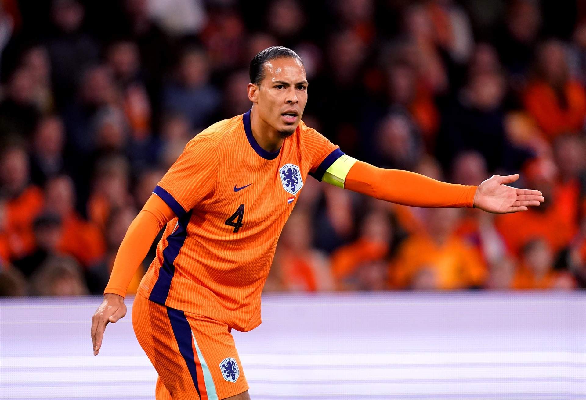 Van Dijk quiere jugar en el Barça