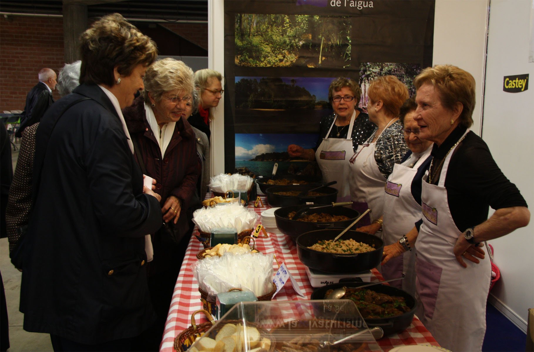 L'Acadèmia Catalana de Gastronomia rebutja el veto de TripAdvisor a la cuina catalana