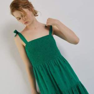 En elegante verde. En elegante verde.