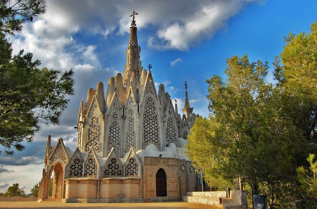 Jujol Ermita de la Mare de Déu de Montserrat (Montferri) maria Rosa Ferré wikipedia