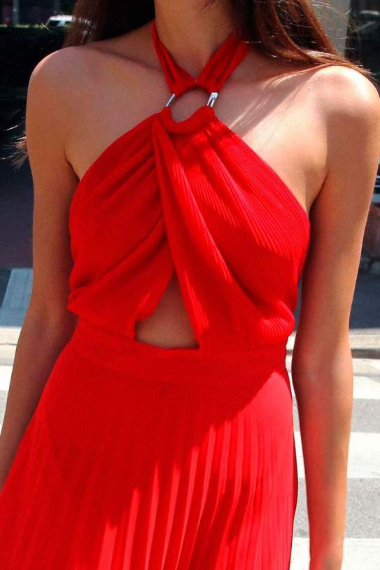 Vestido halter plisado Vestido halter plisado