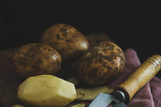 Pelado de patatas / Foto: Unsplash Pelado de patatas / Foto: Unsplash