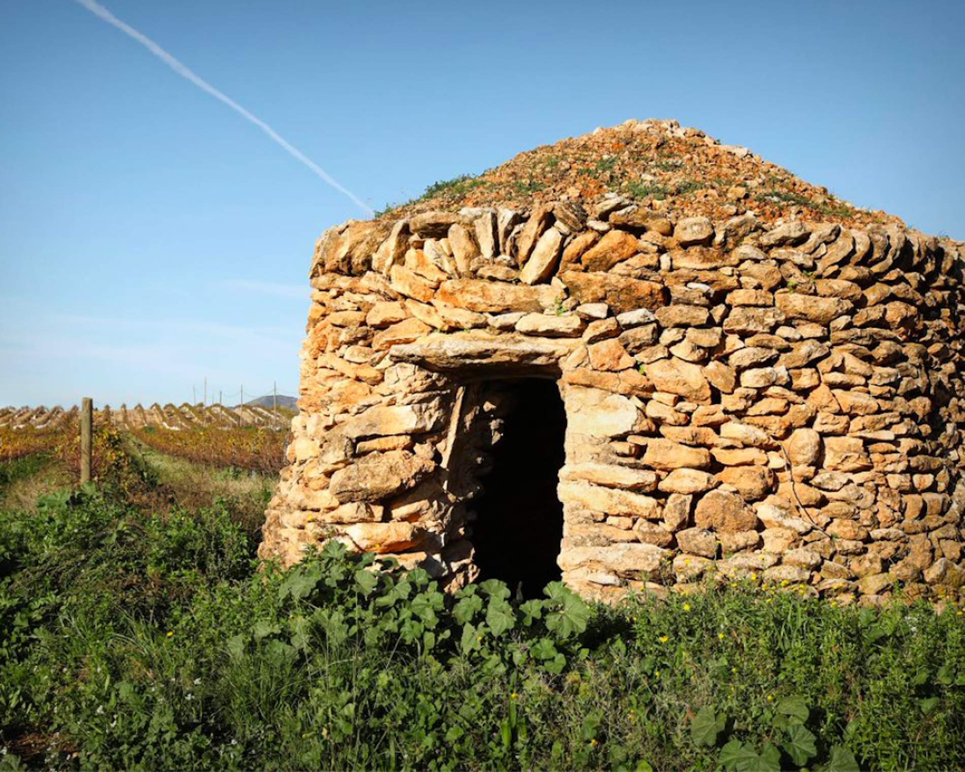 Inaugurada a Tortosa una exposició sobre la pedra seca, una tècnica constructiva mil·lenària que és tot un art
