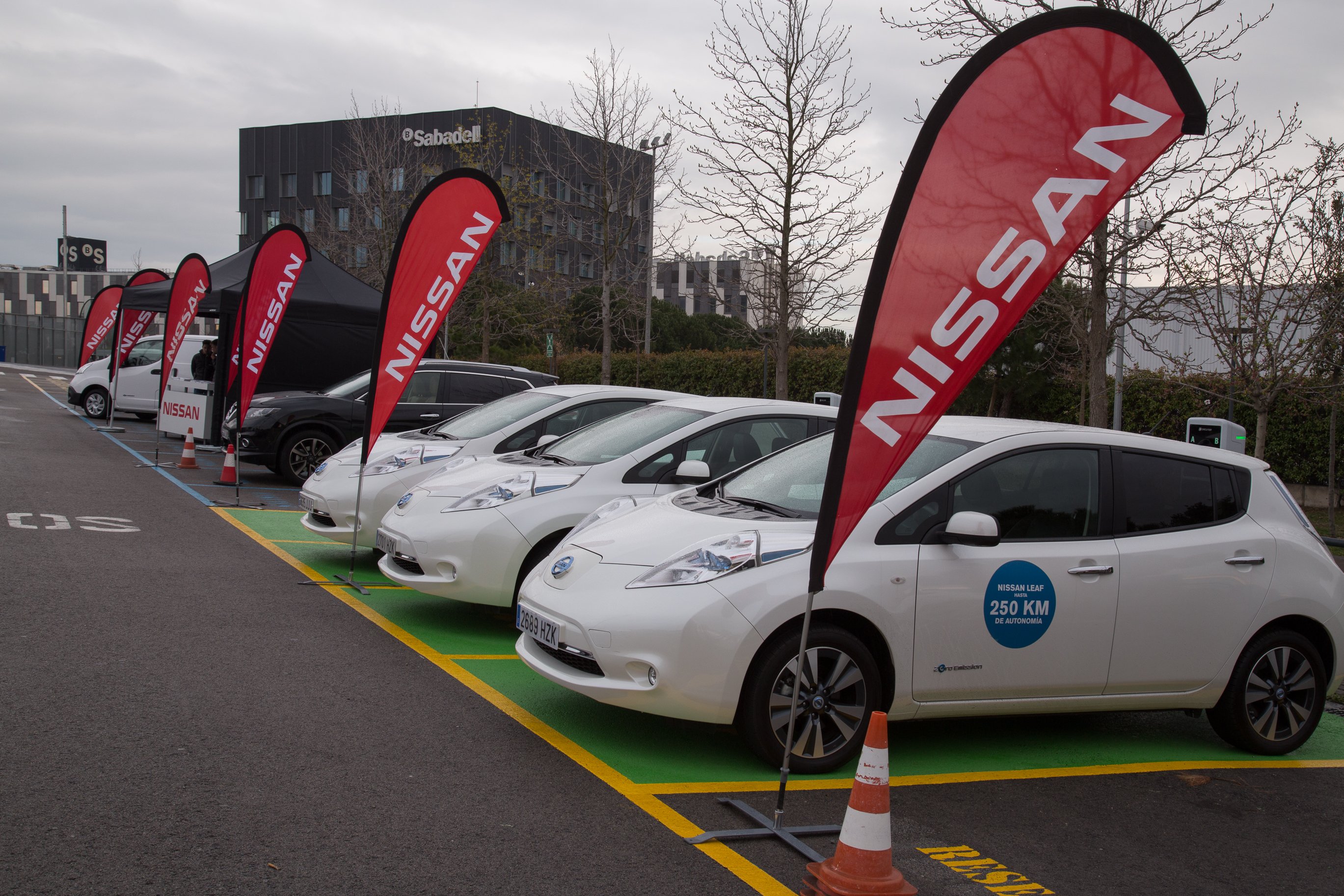 Sabadell Renting apuesta por el coche eléctrico y el mercado de particulares