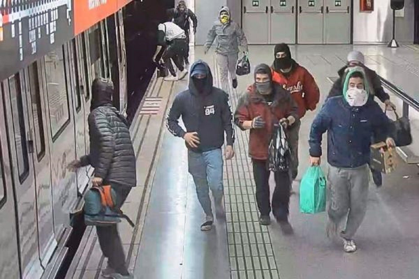 Més agressions i més violència al metro de Barcelona
