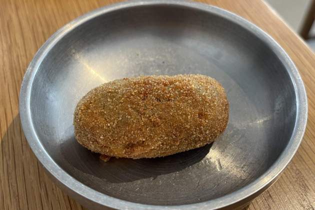 Croqueta de osobuco en el restaurante Lombo / Foto: Jordi Tubella Croqueta de osobuco en el restaurante Lombo / Foto: Jordi Tubella