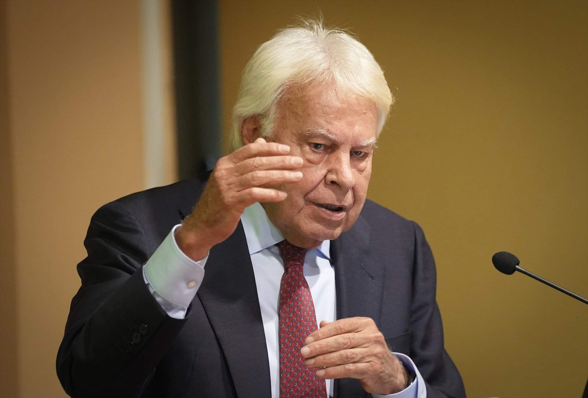 Felipe González sobre el preacord PSC-ERC: "Em sento molt a prop de Page i Lambán"