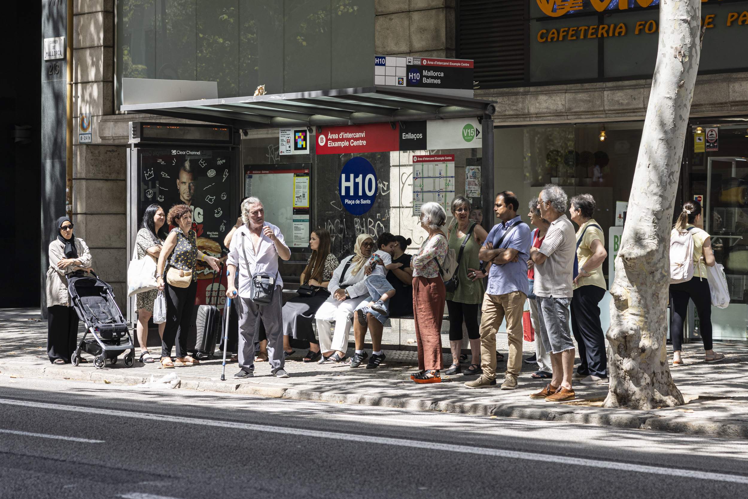 El 70% de la población metropolitana de Barcelona, dispuesta a usar menos el coche o a poner placas solares
