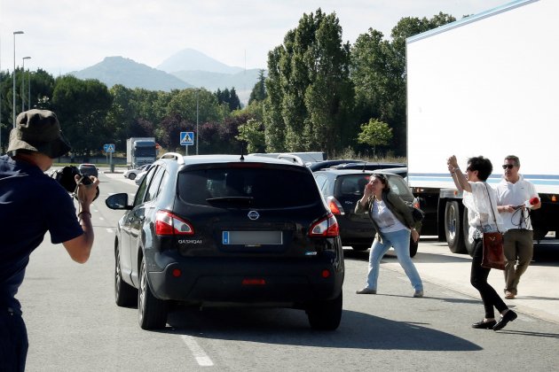 SORTIDA PRESO PAMPLONA manada - efe