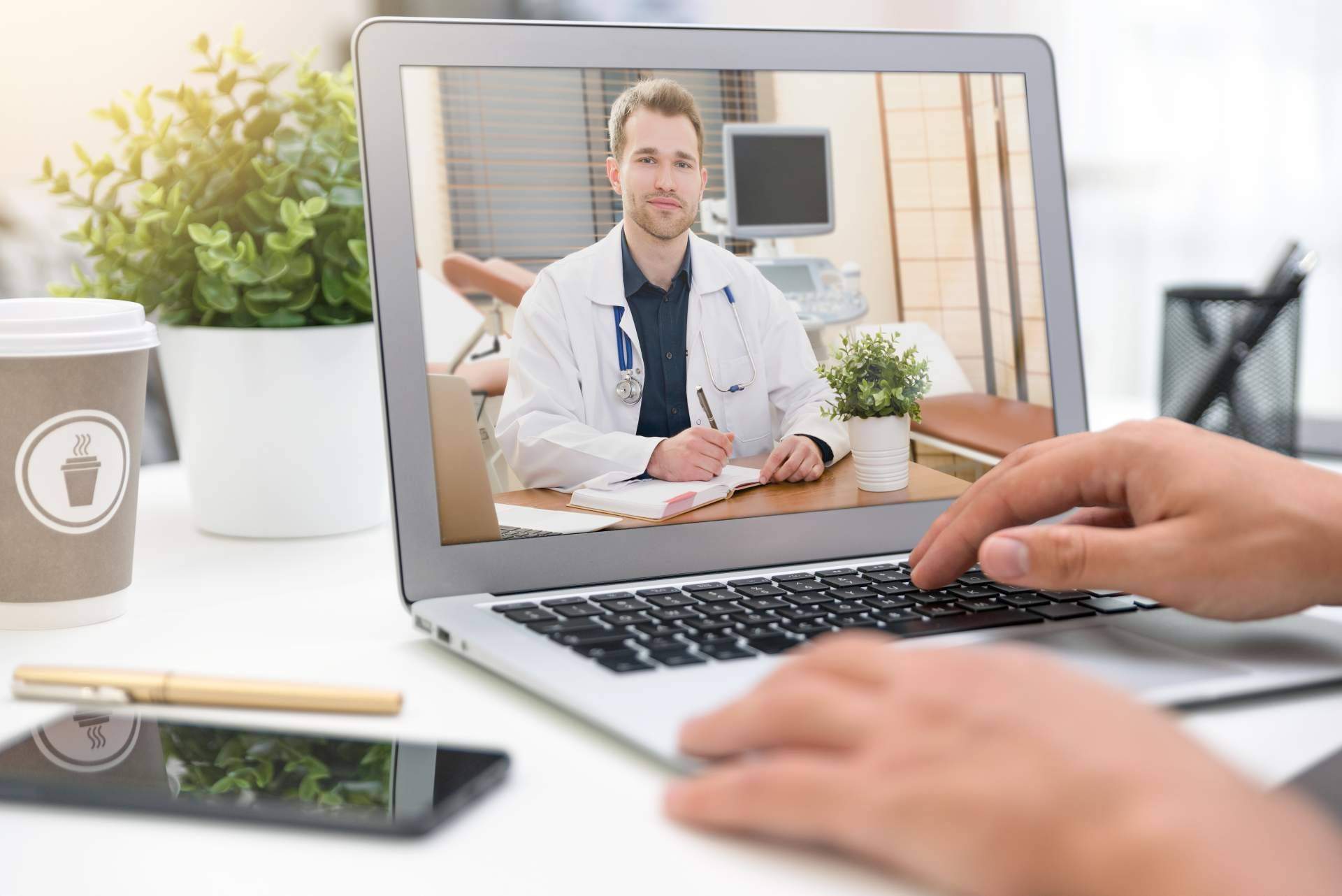 Les consultes mèdiques virtuals només poden ser un complement