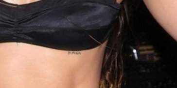 Tatuatge Rosalía en Rauw gtres Tatuatge Rosalía en Rauw gtres